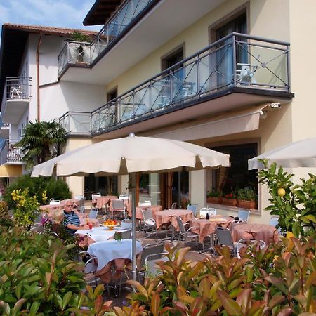 Hotel Bellavista Malcesine Exterior photo