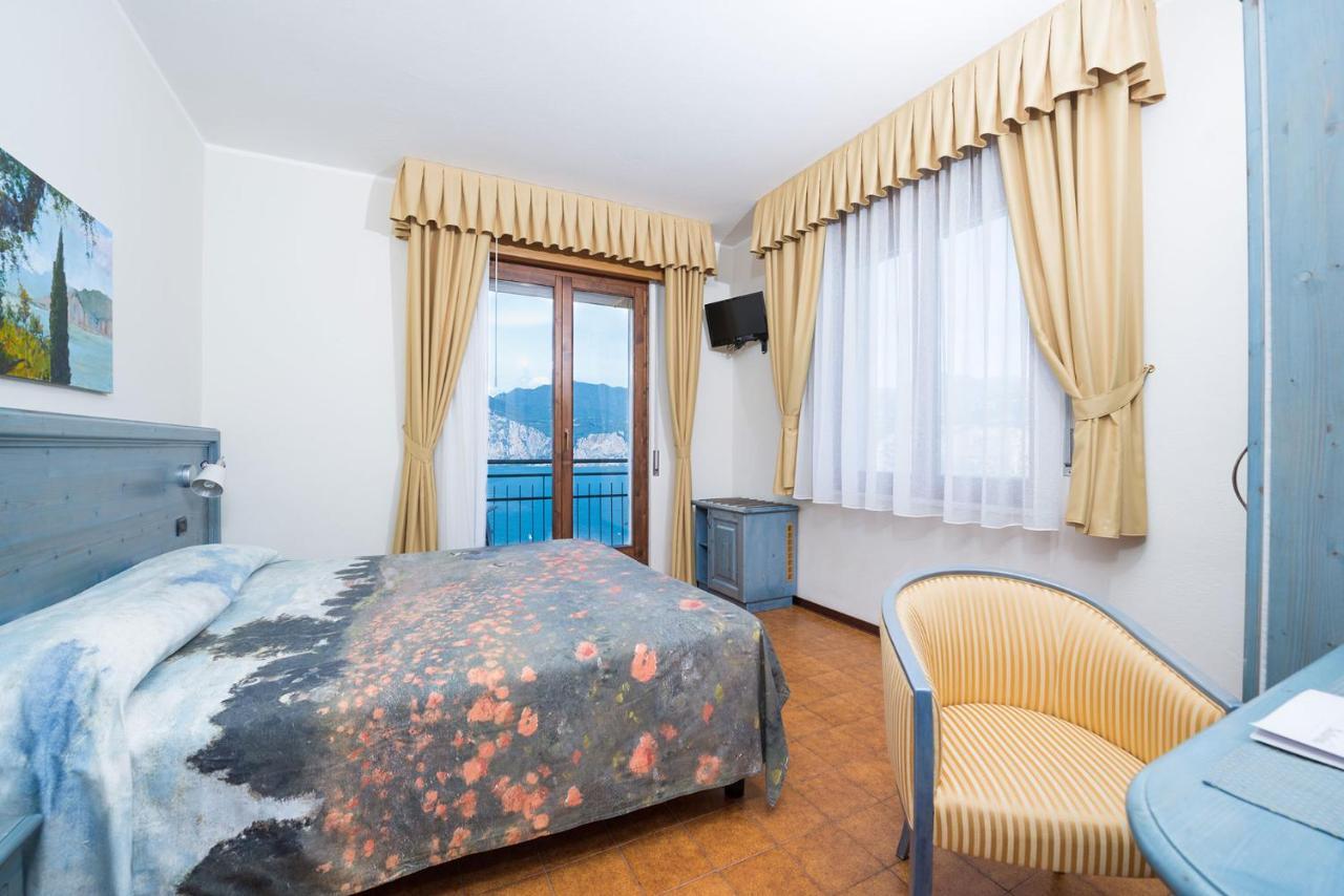 Hotel Bellavista Malcesine Exterior photo